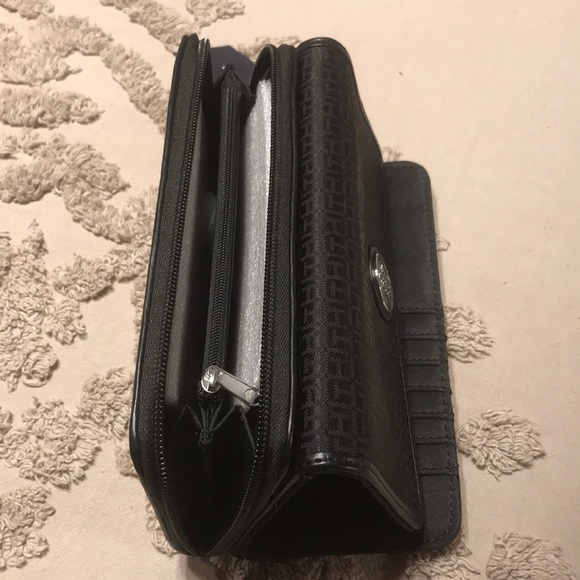 Wallet - Picture 3 of 4